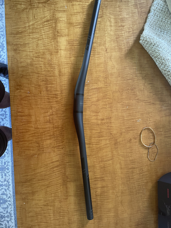 pivot carbon handlebars