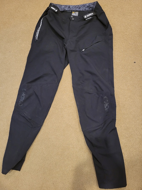 2022 Dharco size 34 black pants For Sale
