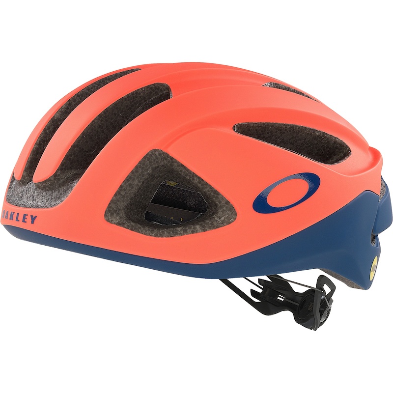 Oakley Aro 3 MIPS Helmet - Brand new in box For Sale