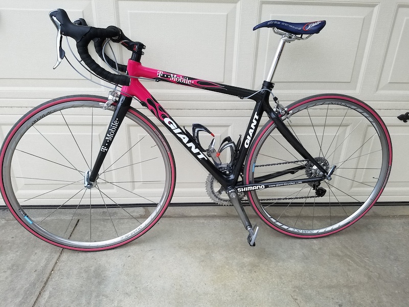 Giant Carbon Fiber Roadbike For Sale