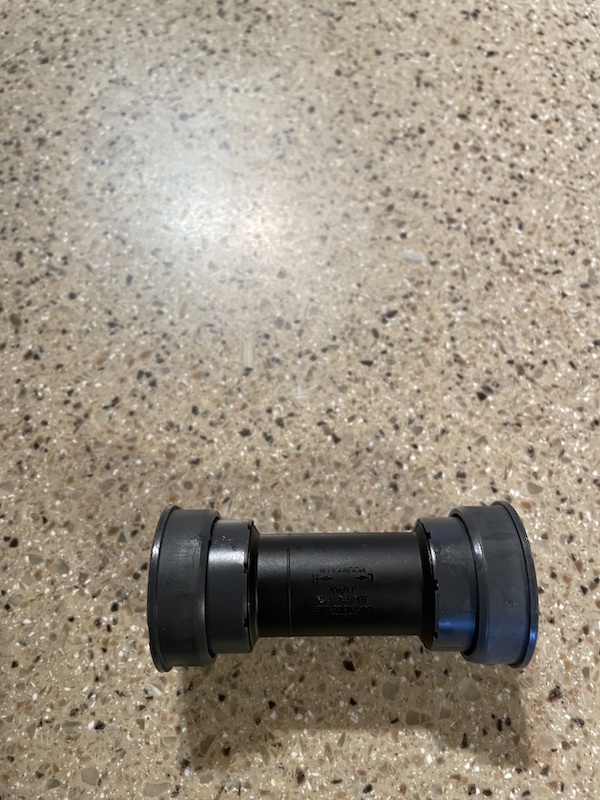 2023 XT BBMT800PF92 Bottom Bracket For Sale