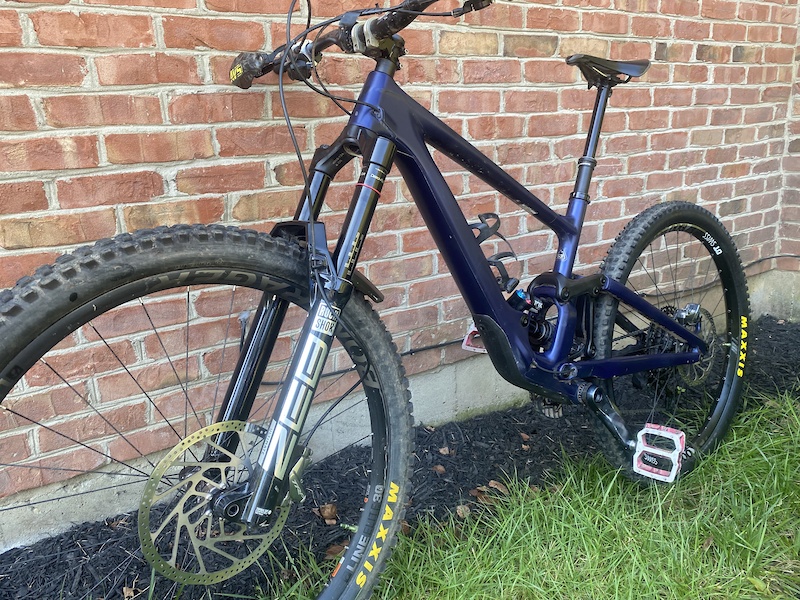 自転車本体 2022 specialized enduro s3 Enduro Comp