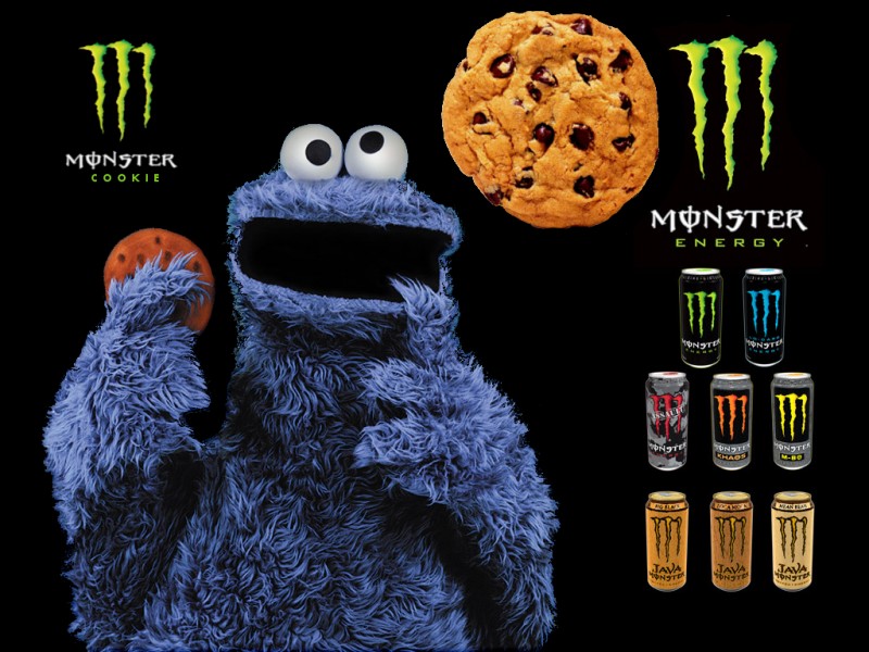 Hmmm... cookies and monster!

What more could you want!!!