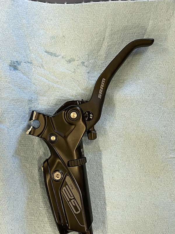2022 G2 RSC brake lever, barley used but broken clamp mount For Sale