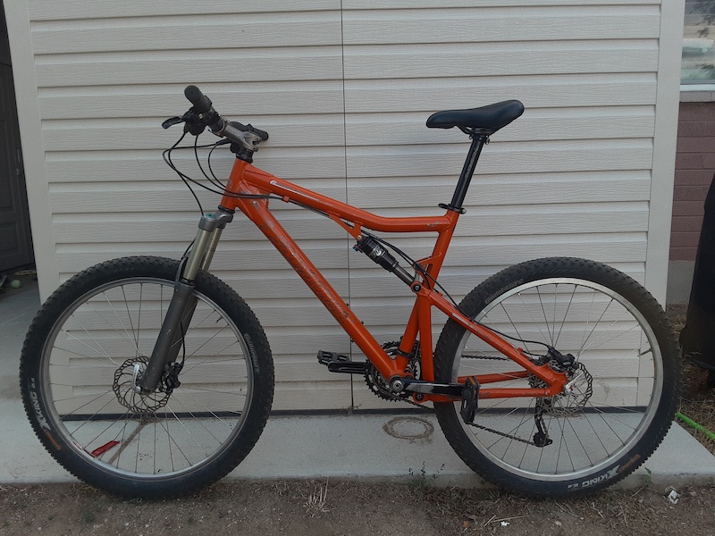 2007 Santa Cruz Blur LT1. Size large. Orange For Sale