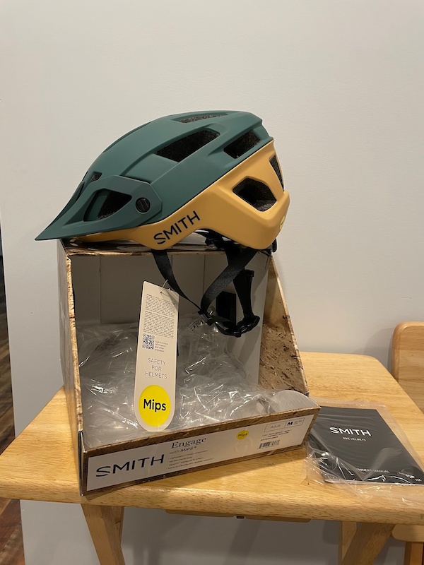 2022 Smith Engage MIPS, Medium, New In Box For Sale