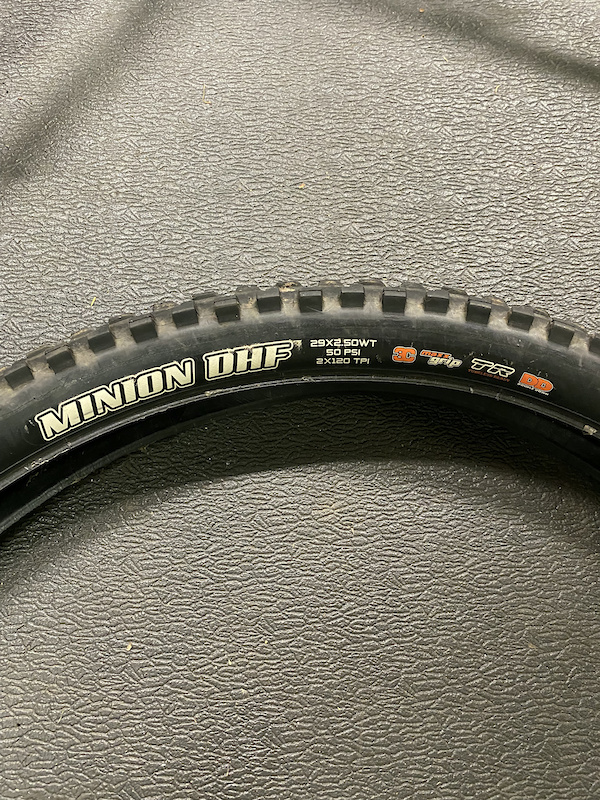 maxxis dhf 26 2.5