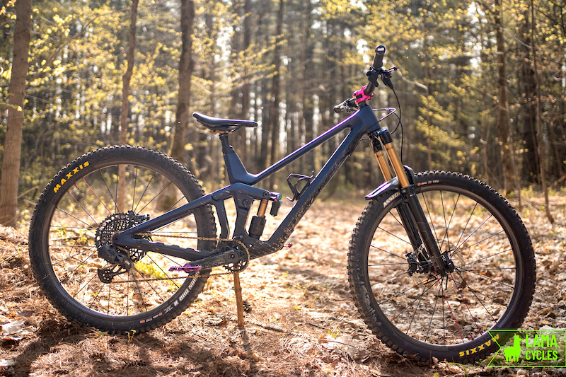 Bike Check: Sarah Thibault's Custom Prime Thunderflash by