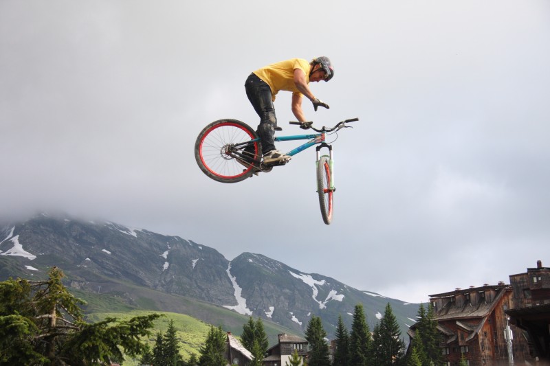 Riders on the DH track at Morzine, or Pro's at the roof and slopestyle comp in Avoriaz