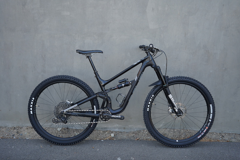 2020 Revel Rascal Black Medium For Sale