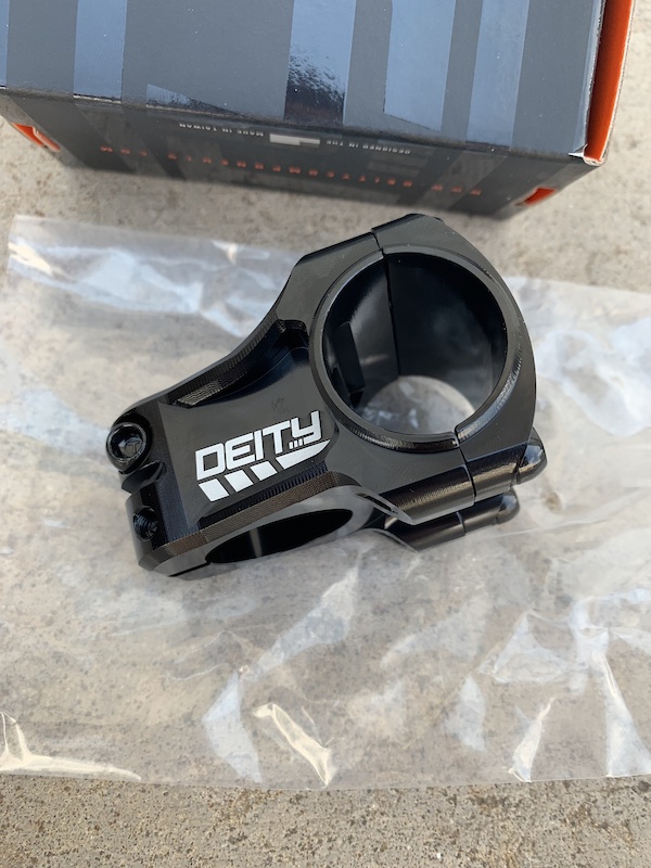 2022 New Deity Components Copperhead Stem - Black - 35mm For Sale