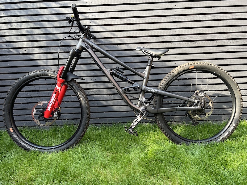 Bicicleta Dark Slate Commencal Clash Origin 2021 22CLASHOGR