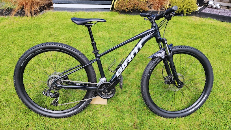 2021 Giant Talon 3 - Metallic Black For Sale