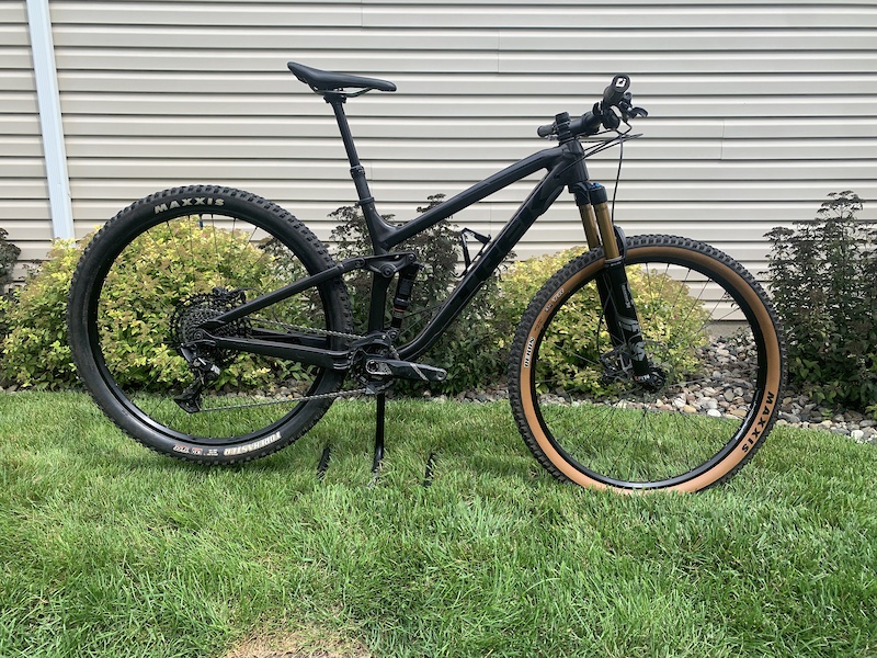 2019 trek fuel ex 8