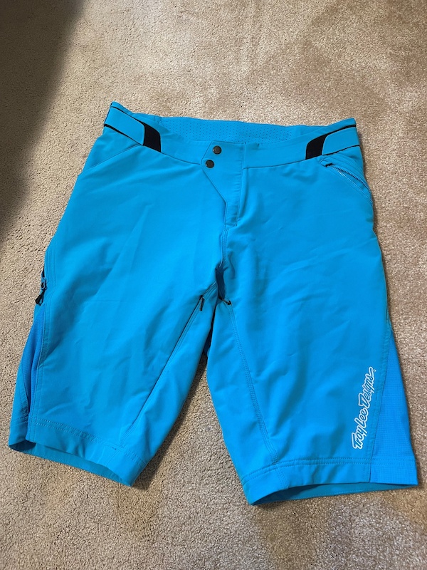 tld ruckus short