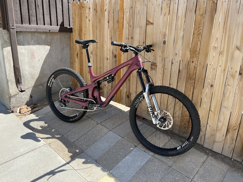2020 yeti sb140 size large maroon for sale
