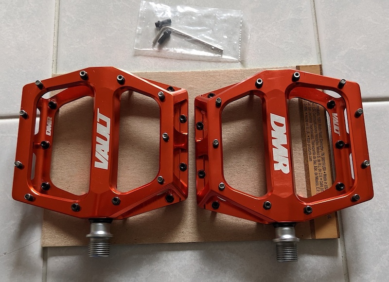 dmr vault pedals orange