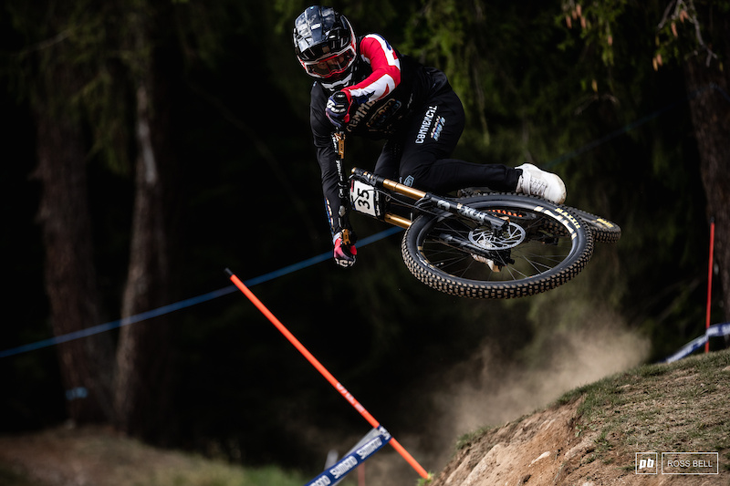 Práctica fotográfica épica: Val di Sole DH World Cup 2022