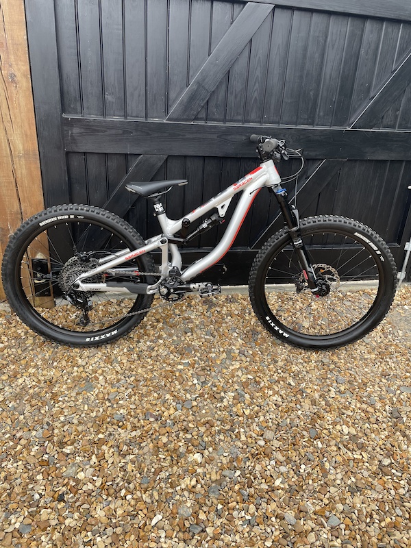 saracen full suspension bike