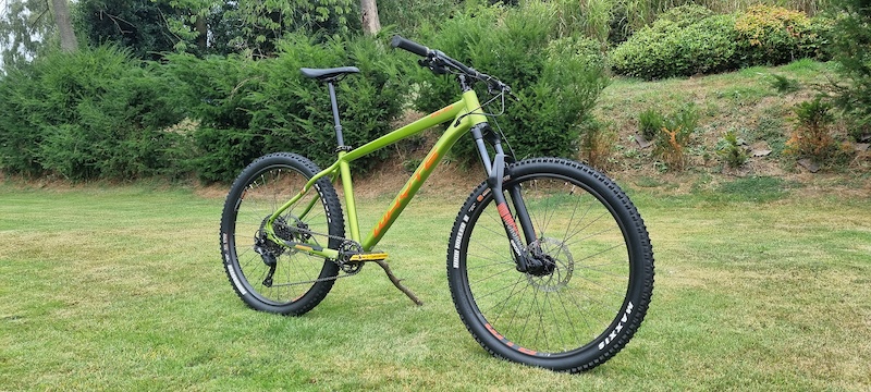 2020 Whyte 805 V2 Hardtail Mountain Bike Size Medium For Sale