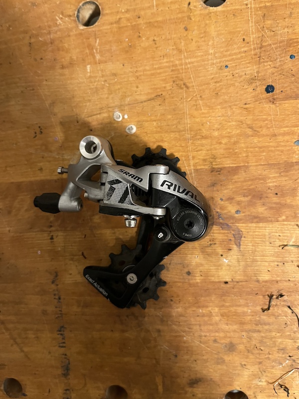 sram rival 22 front derailleur