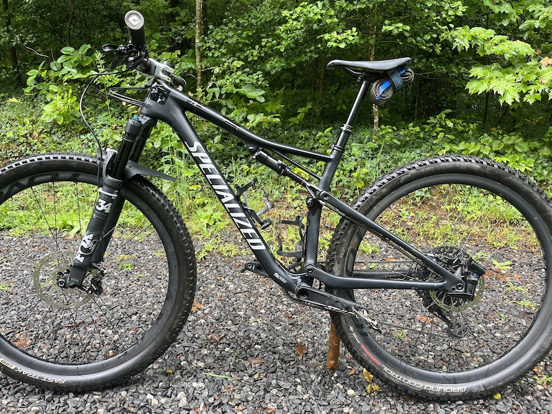 Specialized epic expert carbon best sale evo 2020