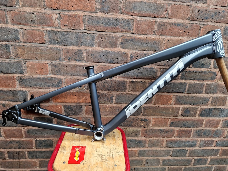 identiti dr jekyll frame