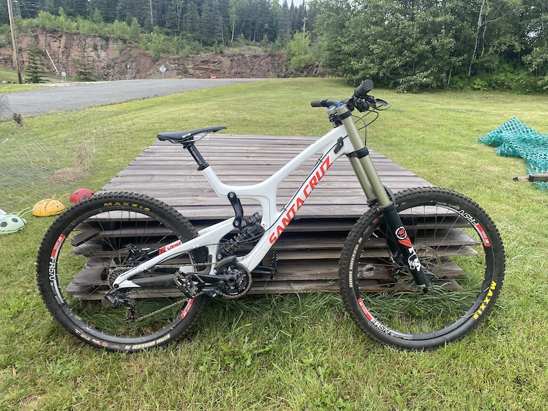 2016 Santa Cruz V10 cc Large For Sale