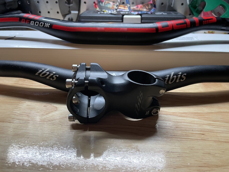 2022 Ibis 40mm 31.8 diameter stem with deity and ibis bars For Sale
