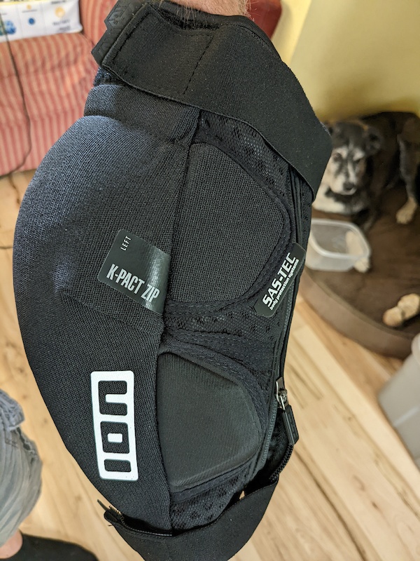 2022 Kpact zip knee pads size M For Sale