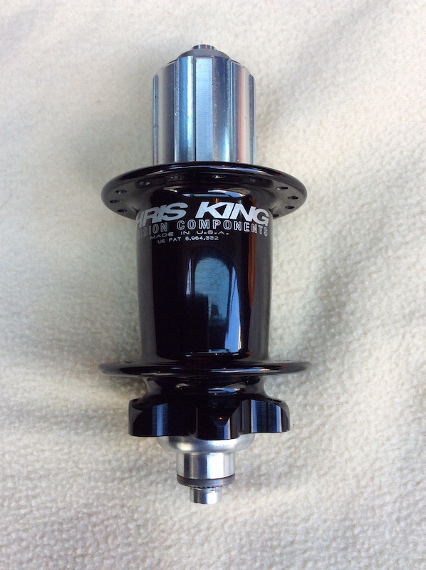 Chris King Rear hub QR 135 /810 32h For Sale