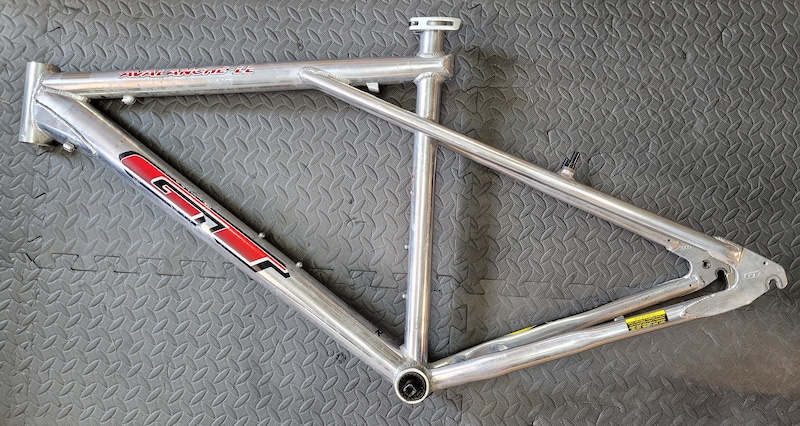 gt avalanche frame 27.5 price