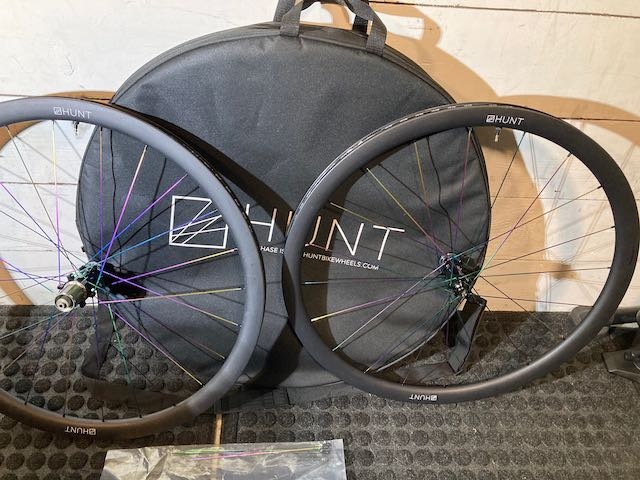 2022 HUNT 35 CARBON AERO DISC WHEELSET For Sale