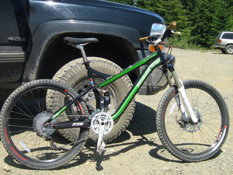 Specialized Pitch test bike from Simon's Cycles, Comox.