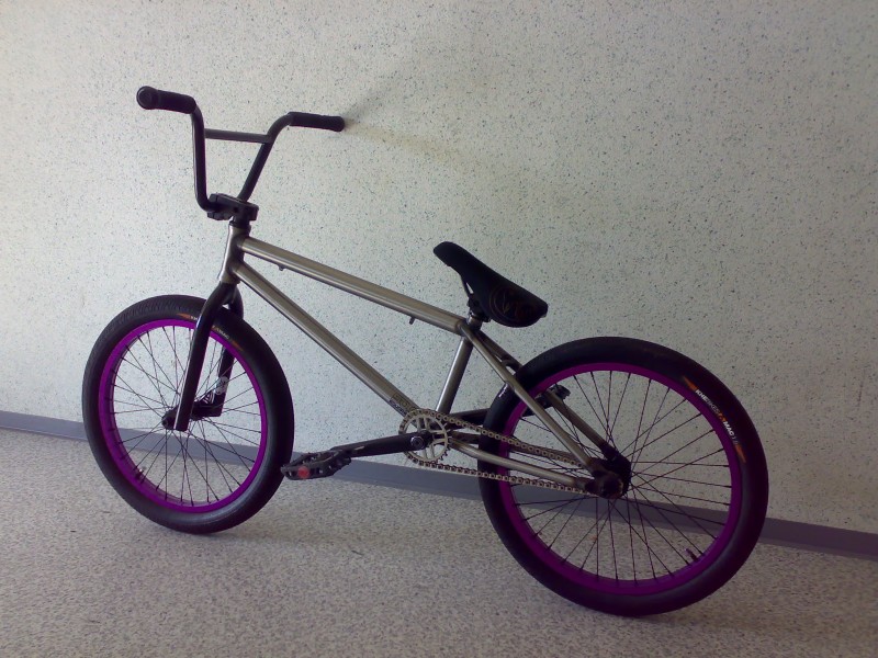 New Central Bikes Bar, purple Shadow Stun Rims, double butted spokes, alloy nibbles, new Fly Bikes hub at front and WTP Supreme hub at the rear.