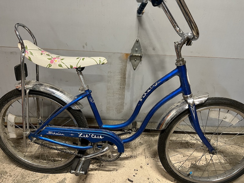 Vintage Schwinn Lil'Chic 20” cruisers For Sale