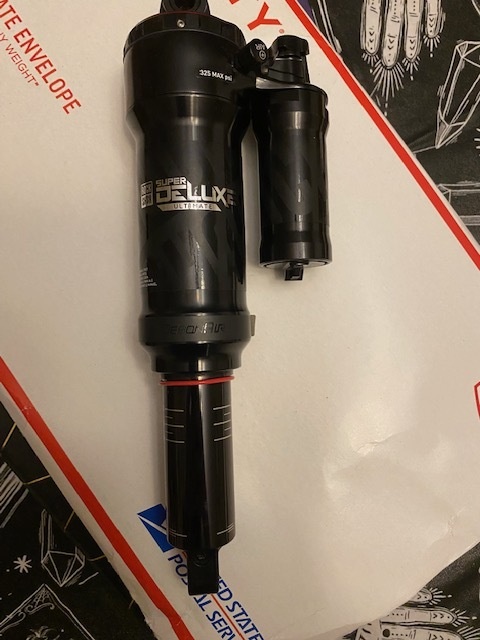 Amortisseur ROCKSHOX DELUXE ULTIMATE RCT Trunnion 2023/2024