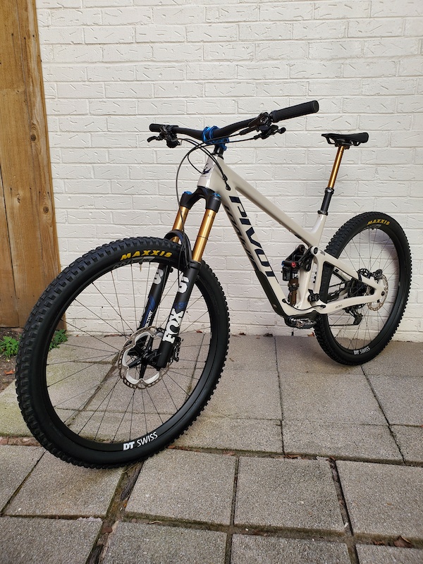 2021 Pivot Switchblade Pro XT/XTR Mojave Excellent! For Sale