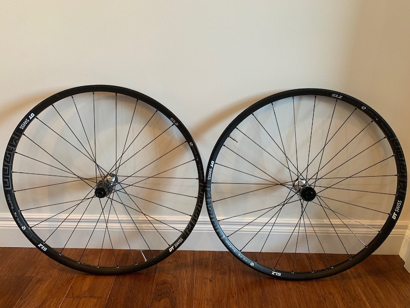 Roue Avant DT Swiss ARC 1400 Dicut 50 Disc 650b | 12x100mm | Centerlock