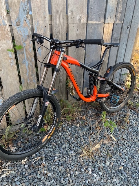 santa cruz highball mountain bike