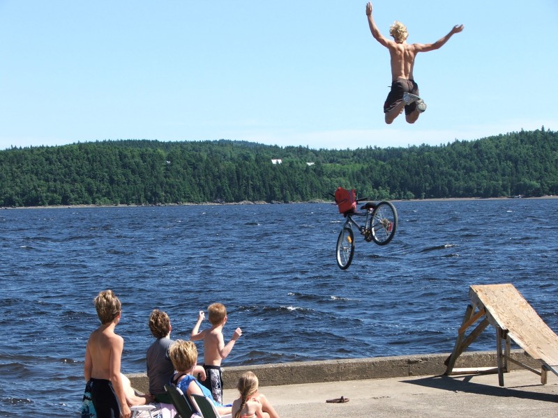 Warf jump from 3 years ago. Last Summers was way better.