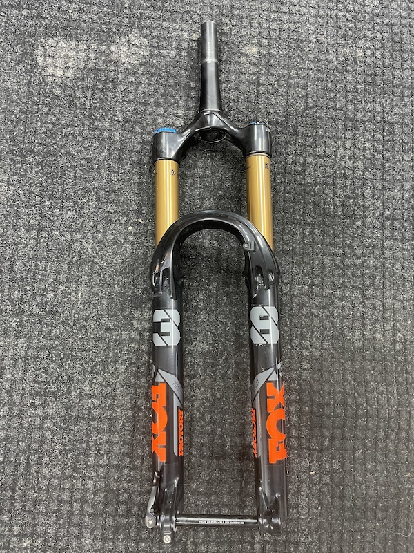 2022 Fox 38 Factory Grip 2 Black For Sale