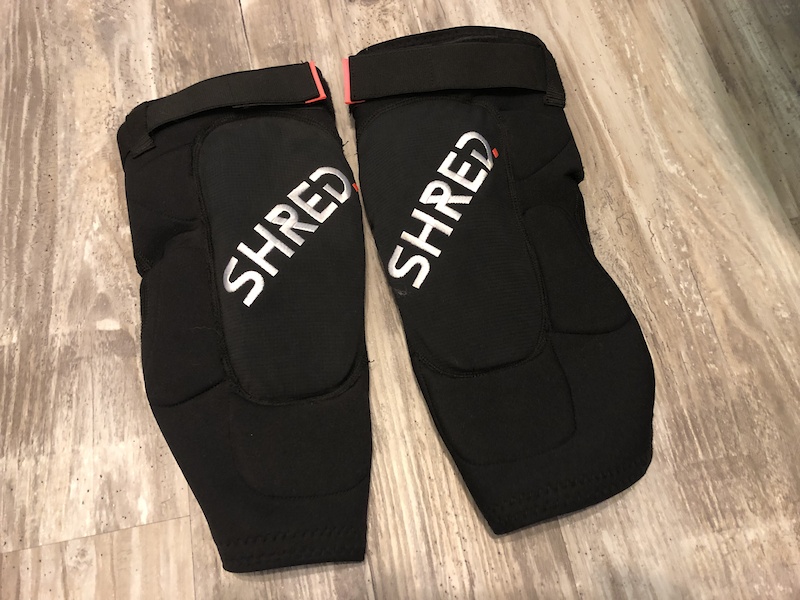 2021 SHRED Flexi Enduro Knee Pads (Small) For Sale