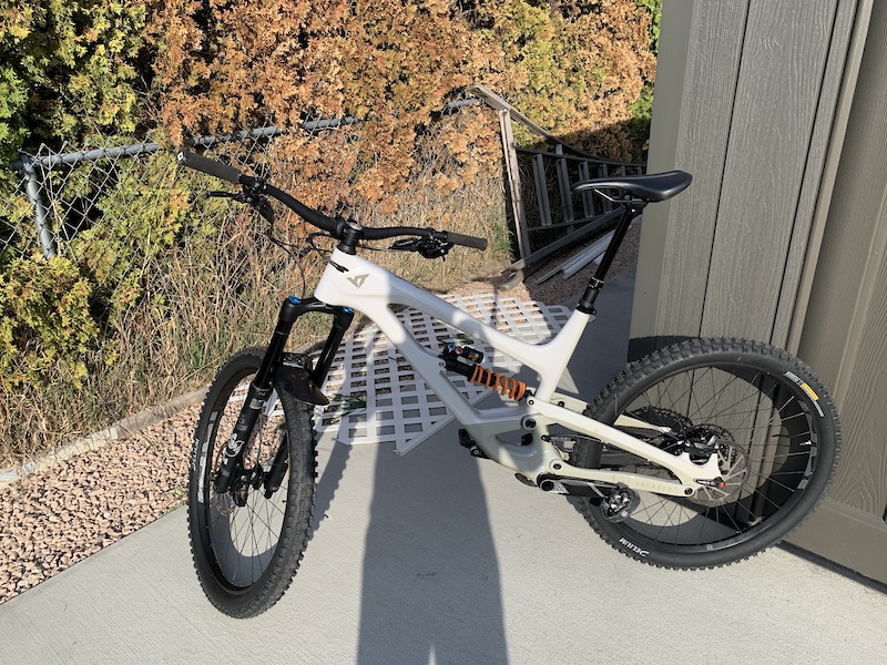 2020 YT Capra Comp For Sale