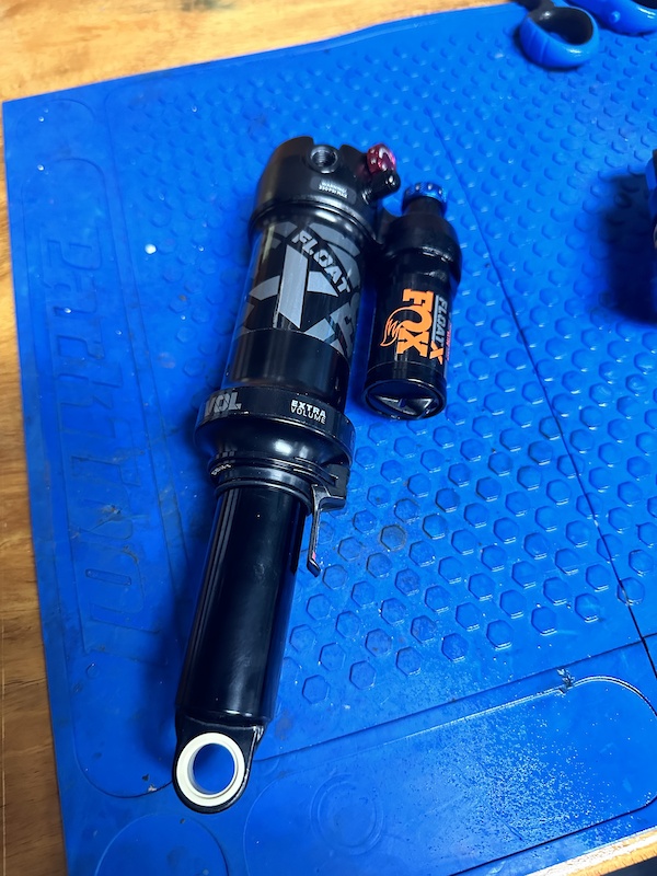 2022 Rear Shock sale ! Ohlins, Fox, rockshox For Sale
