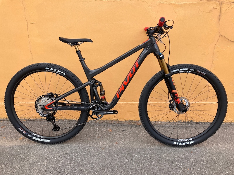 2022 New Pivot Mach 4 SL Pro XT - Size Large For Sale