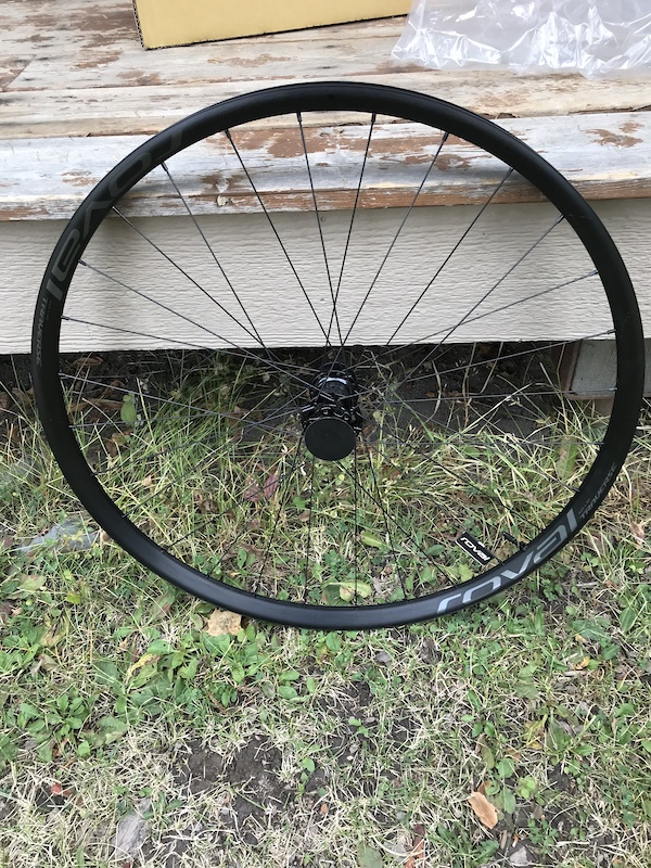 2022 brand new 29 specialized roval traverse front wheel for sale
