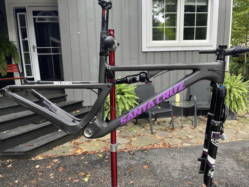 2019 Santa Cruz Blur Frameset For Sale