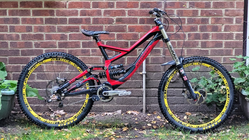 demo 8 downhill bike