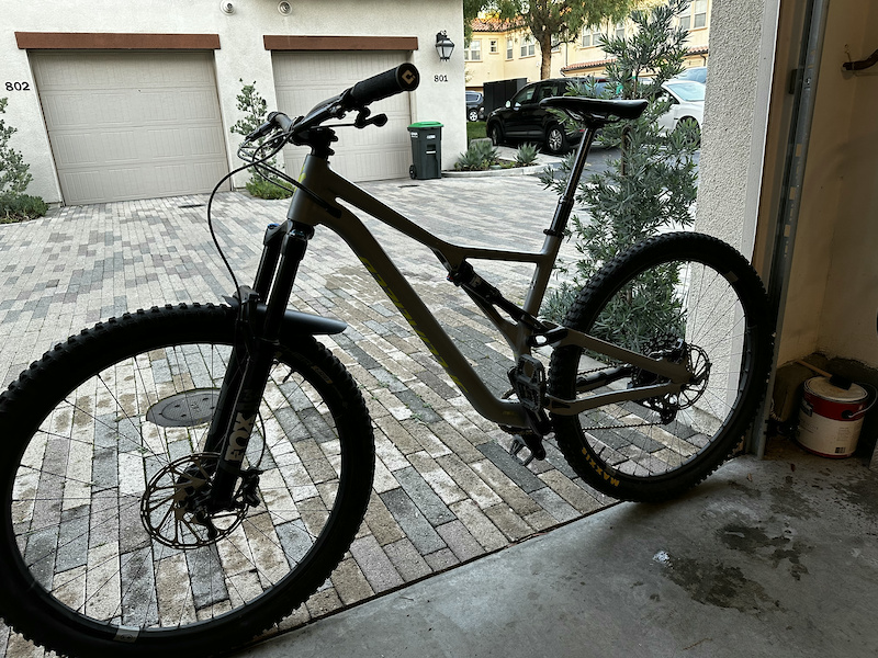 2019 stumpjumper comp 27.5